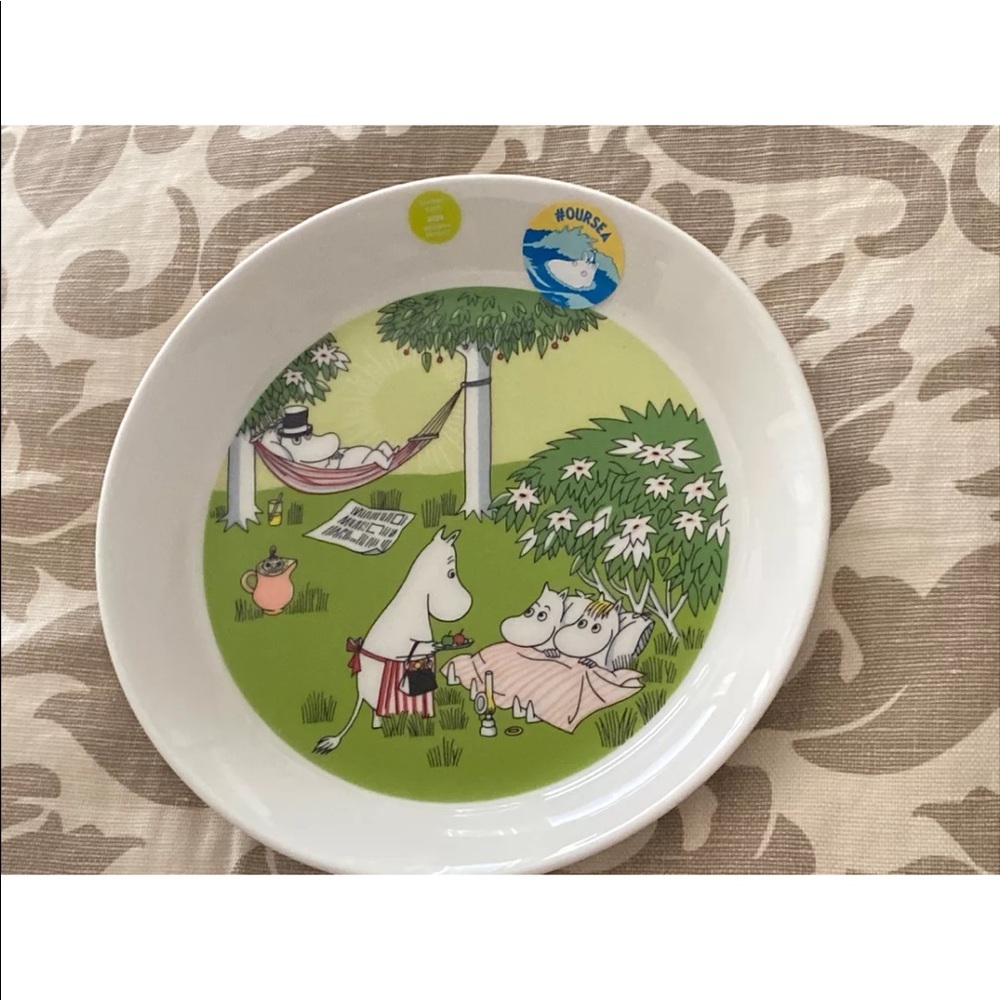 Arabia Moomin Plate 2020 Relaxing Limited Green Pappa Mamma FINLAND KIDS NEW